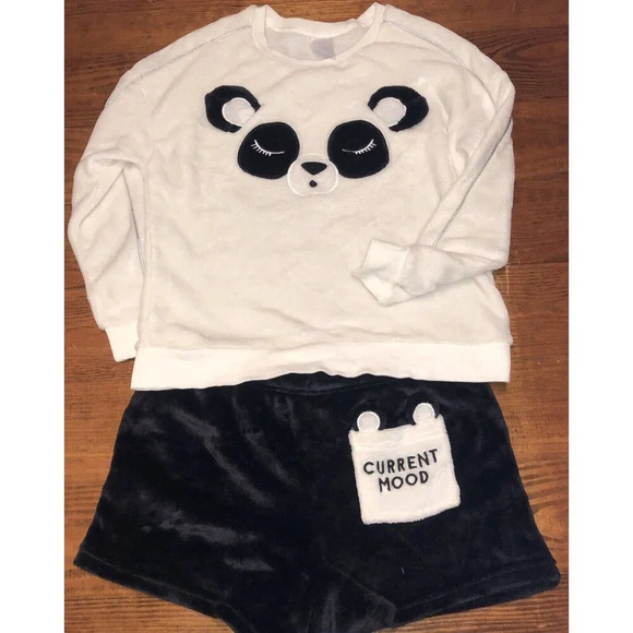 Secret Treasures Women’s White Panda Bear Pajama Set Short Super Comfy Medium - Picture 1 of 7